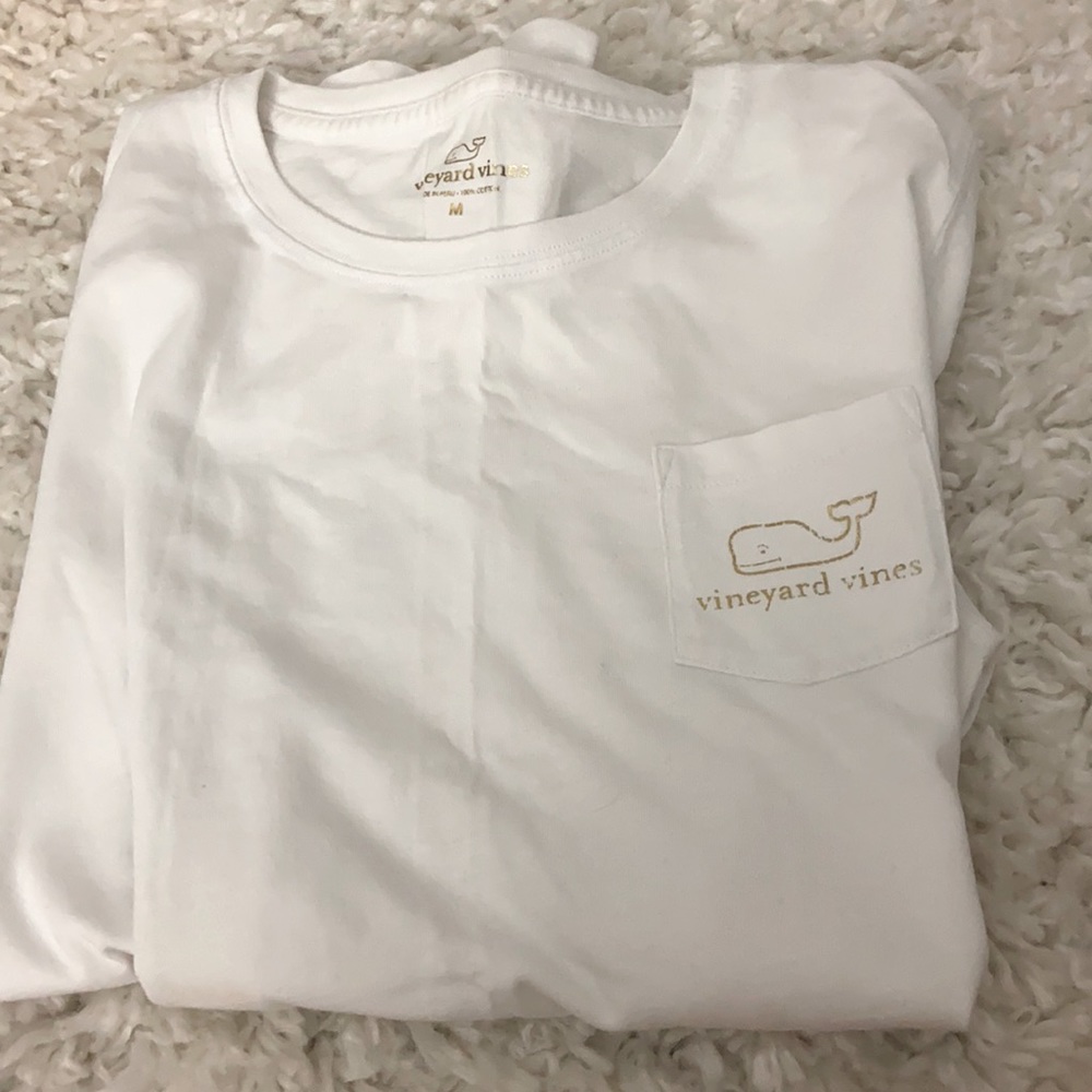 Long sleeve vineyard vines shirt